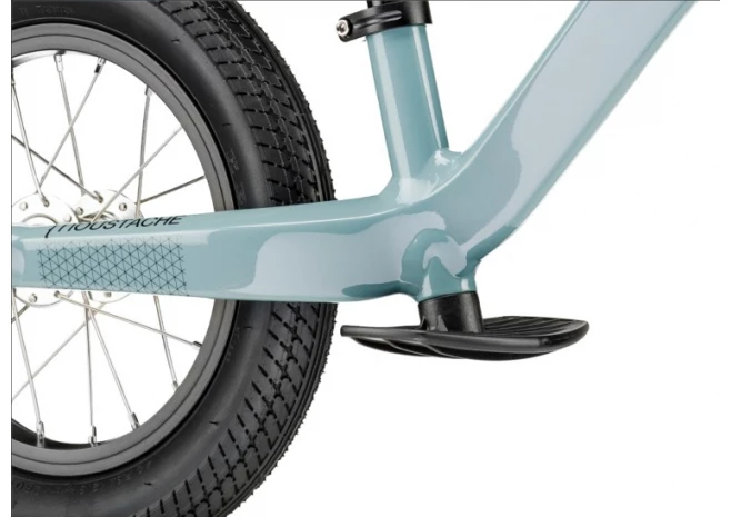 MOUSTACHE REPOSE PIED MERCREDI 12 3 MOUSTACHE REPOSE PIED MERCREDI 12 – Image 3